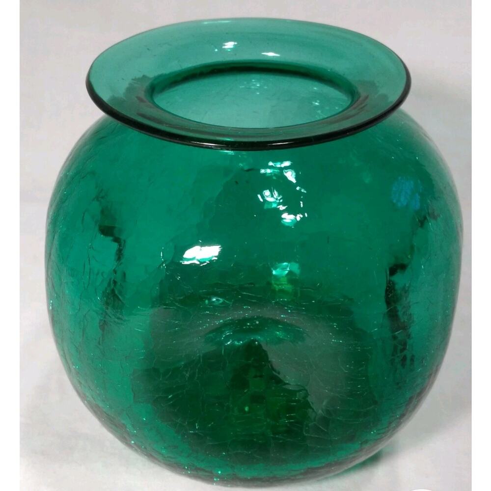 Vintage Blenko Beautiful Studio Crafted Green Crackle Glass Vase.